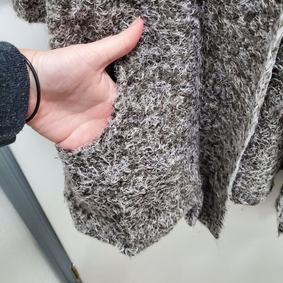 Spanner Women's‎ Vintage Grey White Fluffy Faux Fur Split Front Roll Cardigan S - Picture 3 of 8